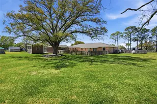 4215 County Rd 182, Alvin, TX 77511 - Photo 43