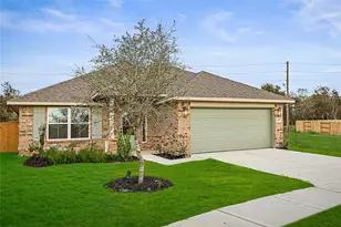 2265 N Post Oak Cir, Dayton, TX 77535 - Photo 3