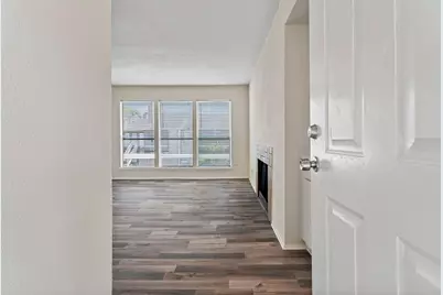 6633 W Airport Boulevard #916, Houston, TX 77035 - Photo 5