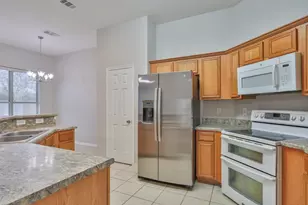 1110 Lasso Ct, Alvin, TX 77511 - Photo 5