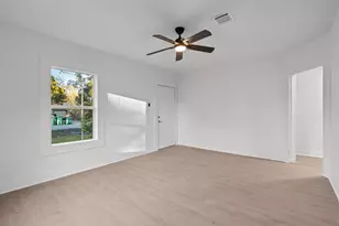 2027 Scott St, La Marque, TX 77568 - Photo 15