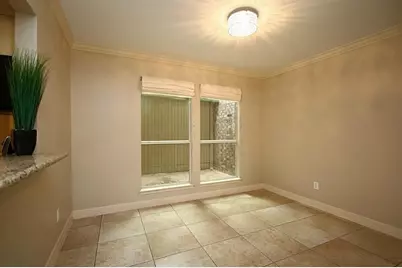 5228 Woodlawn Place, Bellaire, TX 77401 - Photo 15