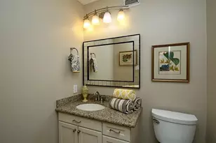 5228 Woodlawn Pl, Bellaire, TX 77401 - Photo 25