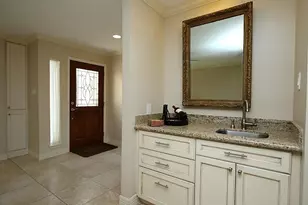 5228 Woodlawn Pl, Bellaire, TX 77401 - Photo 5