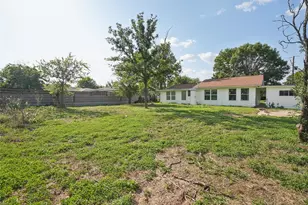109 2nd St, Center Point, TX 78010 - Photo 3