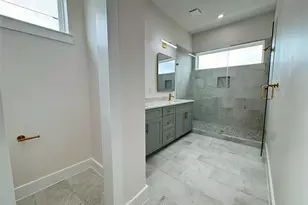 1307 71st St, Houston, TX 77011 - Photo 11