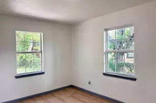 317 San Jacinto St, La Porte, TX 77571 - Photo 13