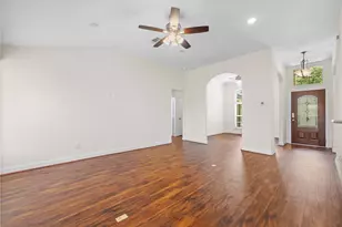 7214 Deep Forest Dr, Houston, TX 77088 - Photo 13
