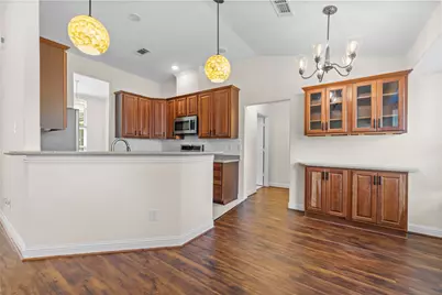 7214 Deep Forest Drive, Houston, TX 77088 - Photo 15