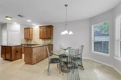 14906 Windsor Manor, Houston, TX 77069 - Photo 9