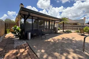 211 S 5th 1/2 St, Nederland, TX 77627 - Photo 5
