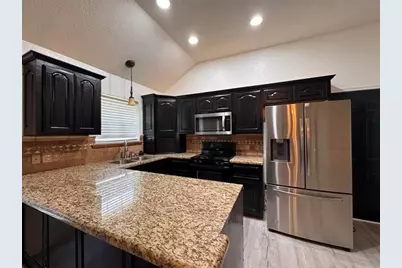 211 S 5th 1/2 Street, Nederland, TX 77627 - Photo 7