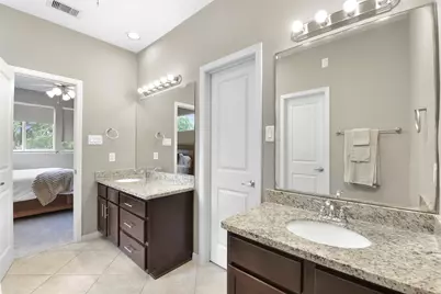 241 Lenox Street, Houston, TX 77011 - Photo 25