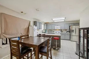 2515 Liza Ct, Spring, TX 77388 - Photo 5