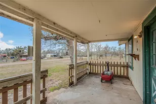 107 Leaning Oaks St, Somerville, TX 77879 - Photo 3