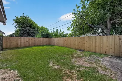 8755 Cowart Street, Houston, TX 77029 - Photo 43