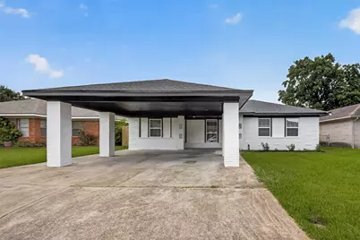 8755 Cowart Street, Houston, TX 77029 - Photo 1