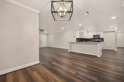 8755 Cowart Street, Houston, TX 77029 - Photo 27