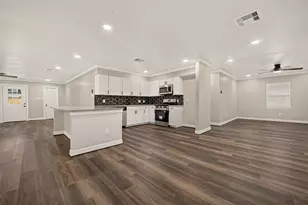 8755 Cowart St, Houston, TX 77029 - Photo 17