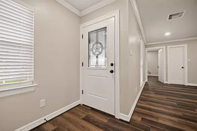 8755 Cowart Street, Houston, TX 77029 - Photo 5