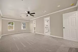 8755 Cowart St, Houston, TX 77029 - Photo 11