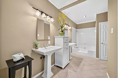 404 Wilcrest Drive #404, Houston, TX 77042 - Photo 33
