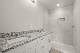 9005 Judwin St, Houston, TX 77075 - Photo 5