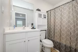 8007 Vanilla Orchid Dr, Houston, TX 77016 - Photo 13