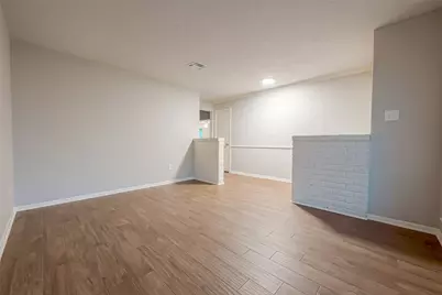 1406 Pinecroft Drive, Sugar Land, TX 77498 - Photo 5