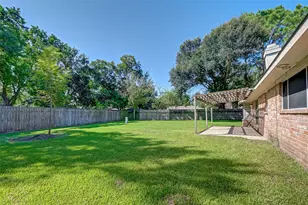 1406 Pinecroft Dr, Sugar Land, TX 77498 - Photo 37