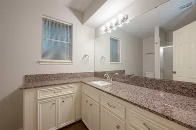 1406 Pinecroft Drive, Sugar Land, TX 77498 - Photo 25