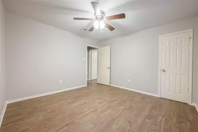 1406 Pinecroft Drive, Sugar Land, TX 77498 - Photo 31