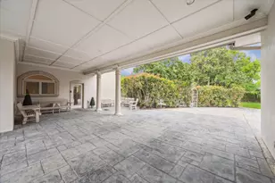 1204 Cowards Creek Dr, Friendswood, TX 77546 - Photo 47