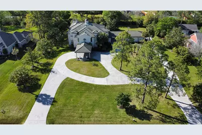 1204 Cowards Creek Drive, Friendswood, TX 77546 - Photo 3