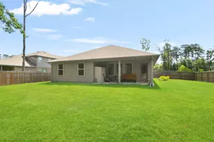 903 Forest Vw, New Caney, TX 77357 - Photo 3
