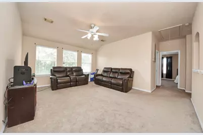 931 N Sky Drive, Houston, TX 77073 - Photo 35