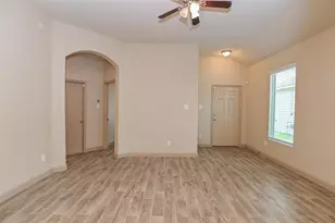 5502 Floral Valley Ln, Katy, TX 77449 - Photo 5