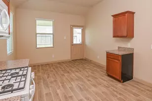 5502 Floral Valley Ln, Katy, TX 77449 - Photo 9