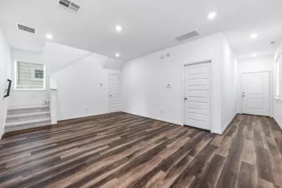 14975 Eagle Feather Drive, Houston, TX 77090 - Photo 13