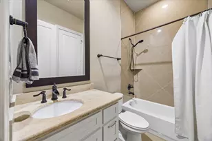 1209 W 22nd St, Houston, TX 77008 - Photo 21