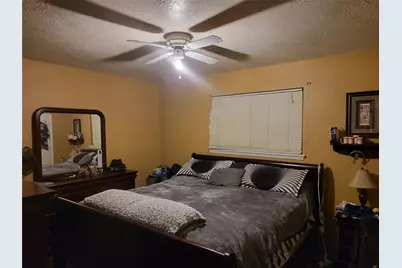 116 N Coffelt Street, Alvin, TX 77511 - Photo 5