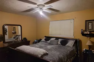 116 N Coffelt St, Alvin, TX 77511 - Photo 5