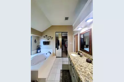 1703 E Hedgecroft Drive, El Lago, TX 77586 - Photo 11