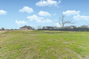 749 Wagon Wheel Trail, Angleton, TX 77515 - Photo 19