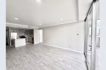 2016 Main Street #915, Houston, TX 77002 - Photo 5
