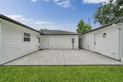5803 Libbey Lane, Houston, TX 77092 - Photo 29