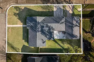 5803 Libbey Ln, Houston, TX 77092 - Photo 31