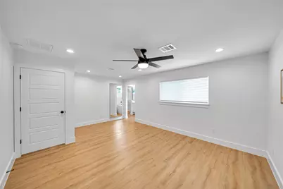 5803 Libbey Lane, Houston, TX 77092 - Photo 15