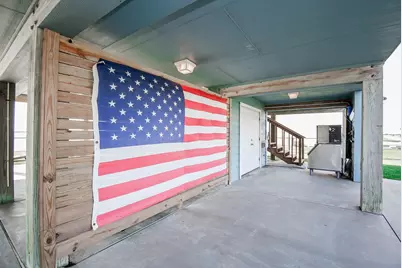 1504 W Bayshore Drive, Palacios, TX 77465 - Photo 33