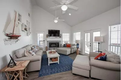 1504 W Bayshore Drive, Palacios, TX 77465 - Photo 19